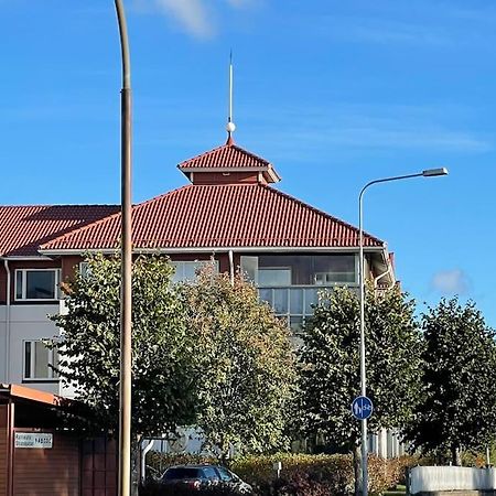 Porvoon Helmi Viehaettaevae Asunto Joen Rannassa Exterior photo