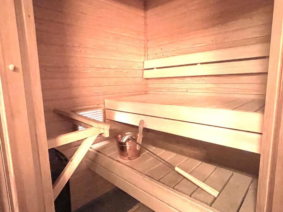 Porvoon Helmi Viehaettaevae Asunto Joen Rannassa Exterior photo
