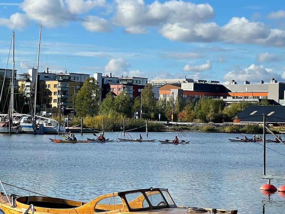 Porvoon Helmi Viehaettaevae Asunto Joen Rannassa Exterior photo